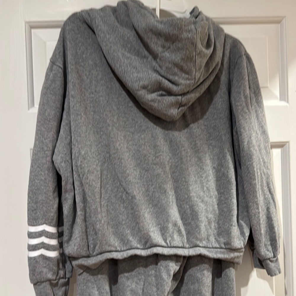 Sol Angeles Gray Sweatpants Relaxed Fit sweatsuit - Picture 4 of 9